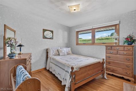 9015 Mapleton Street SE East Canton OH 44730