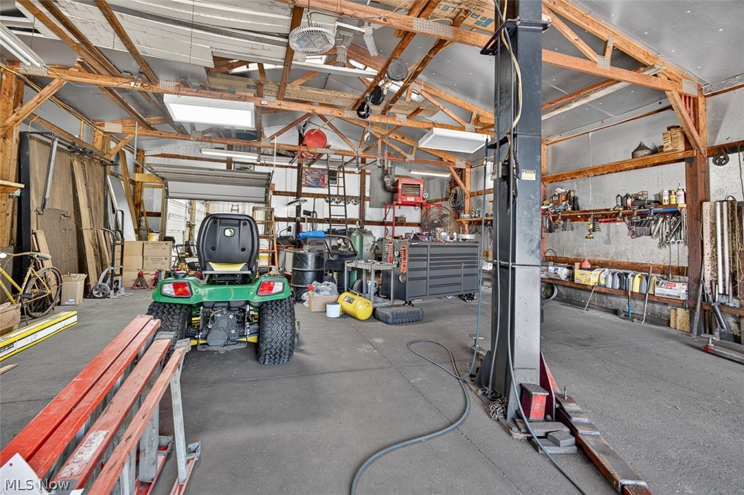 9015 Mapleton Street SE East Canton OH 44730