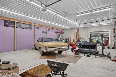 9015 Mapleton Street SE East Canton OH 44730