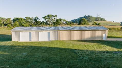9015 Mapleton Street SE East Canton OH 44730