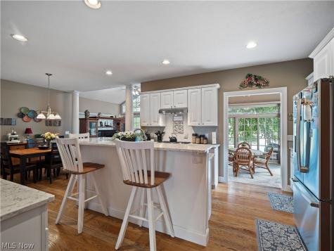 596 Longstreet Lagrange OH 44050