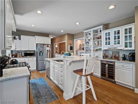 596 Longstreet Lagrange OH 44050