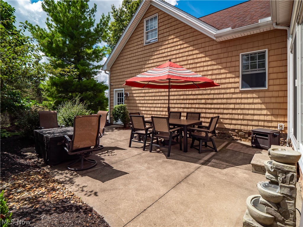 596 Longstreet Lagrange OH 44050