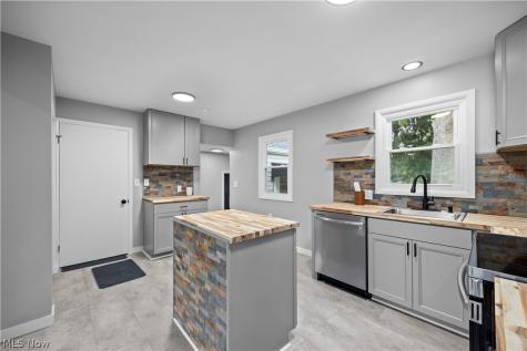 216 Kraft Street Berea OH 44017