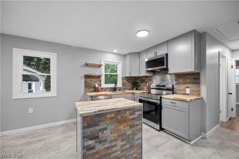 216 Kraft Street Berea OH 44017