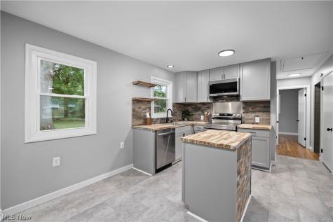 216 Kraft Street Berea OH 44017