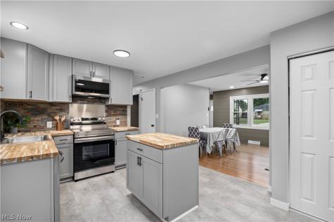 216 Kraft Street Berea OH 44017