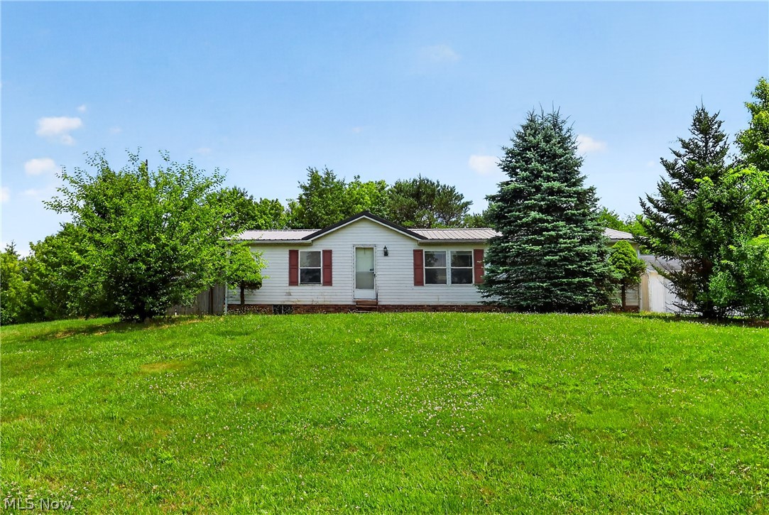 4926 Adams Road East Palestine OH 44413