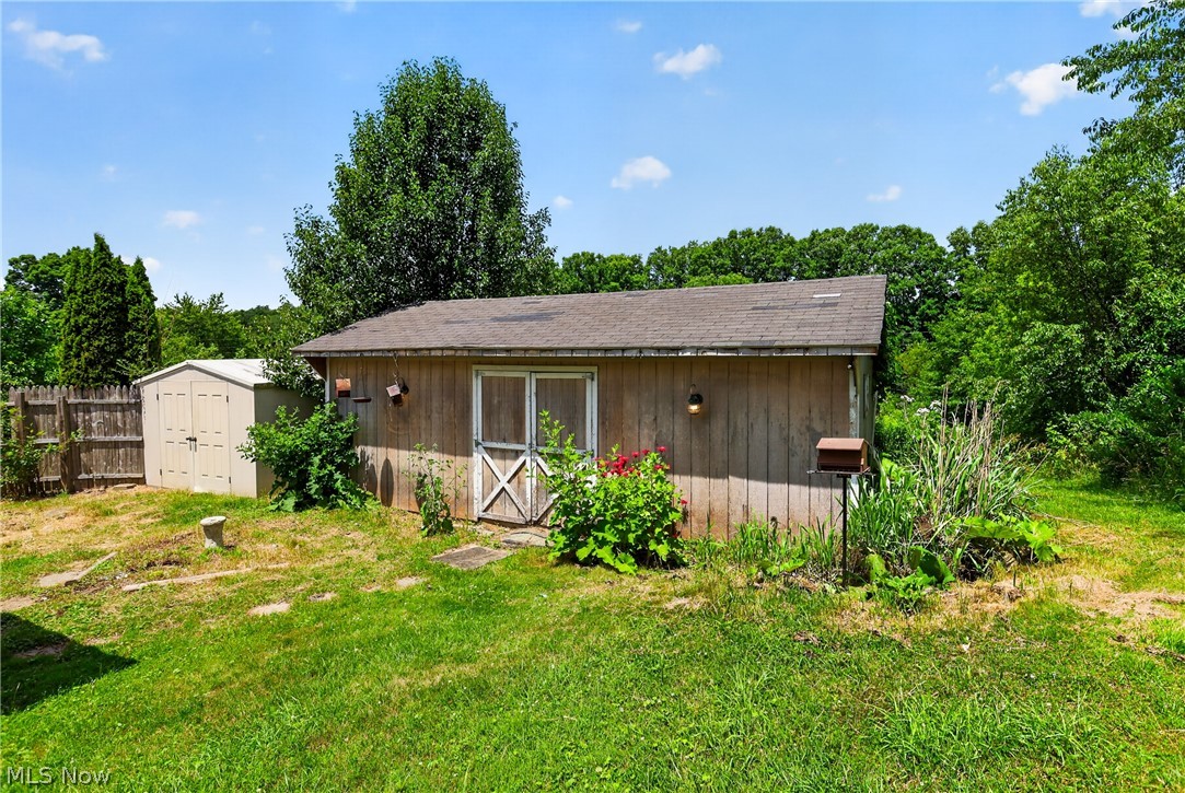4926 Adams Road East Palestine OH 44413