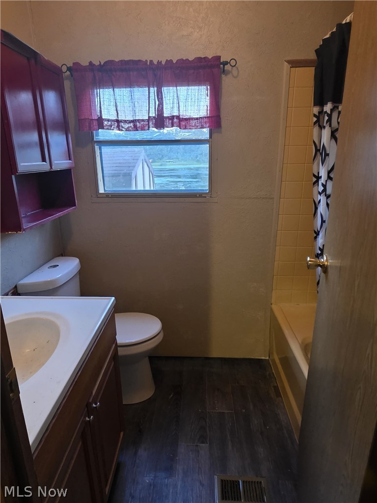 2139 Parkway Drive Deerfield OH 44411