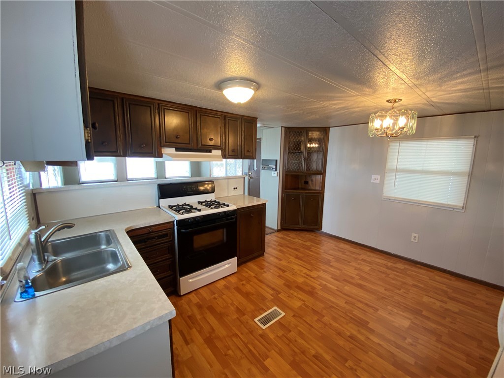 34424 Euclid Avenue Willoughby OH 44094