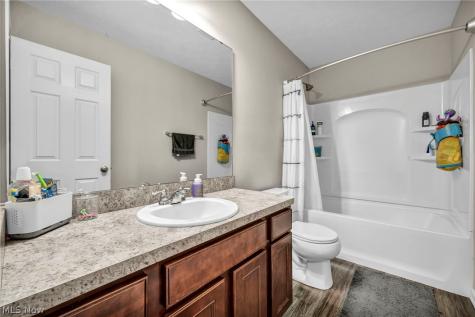 6730 High Perch Drive North Ridgeville OH 44039