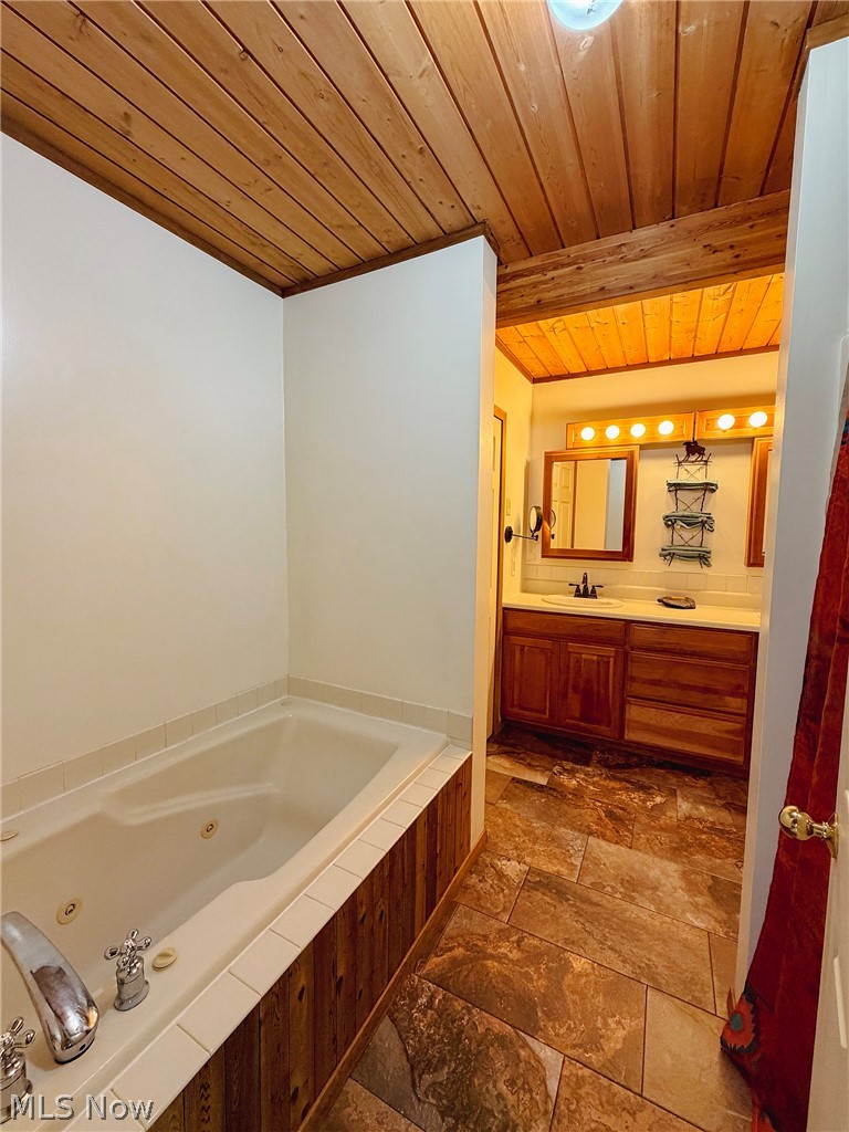 17126 Catsden Road Chagrin Falls OH 44023