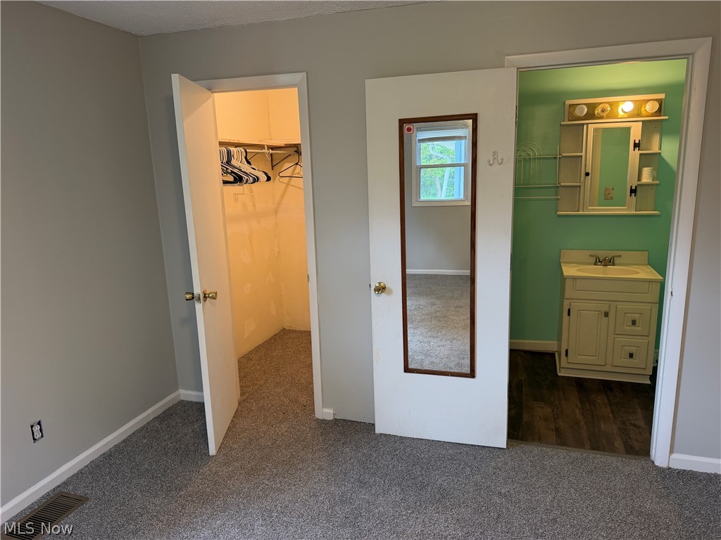 606 E First Street Uhrichsville OH 44683