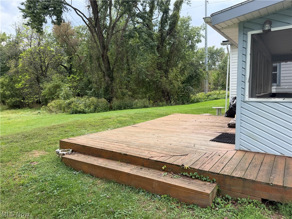 606 E First Street Uhrichsville OH 44683