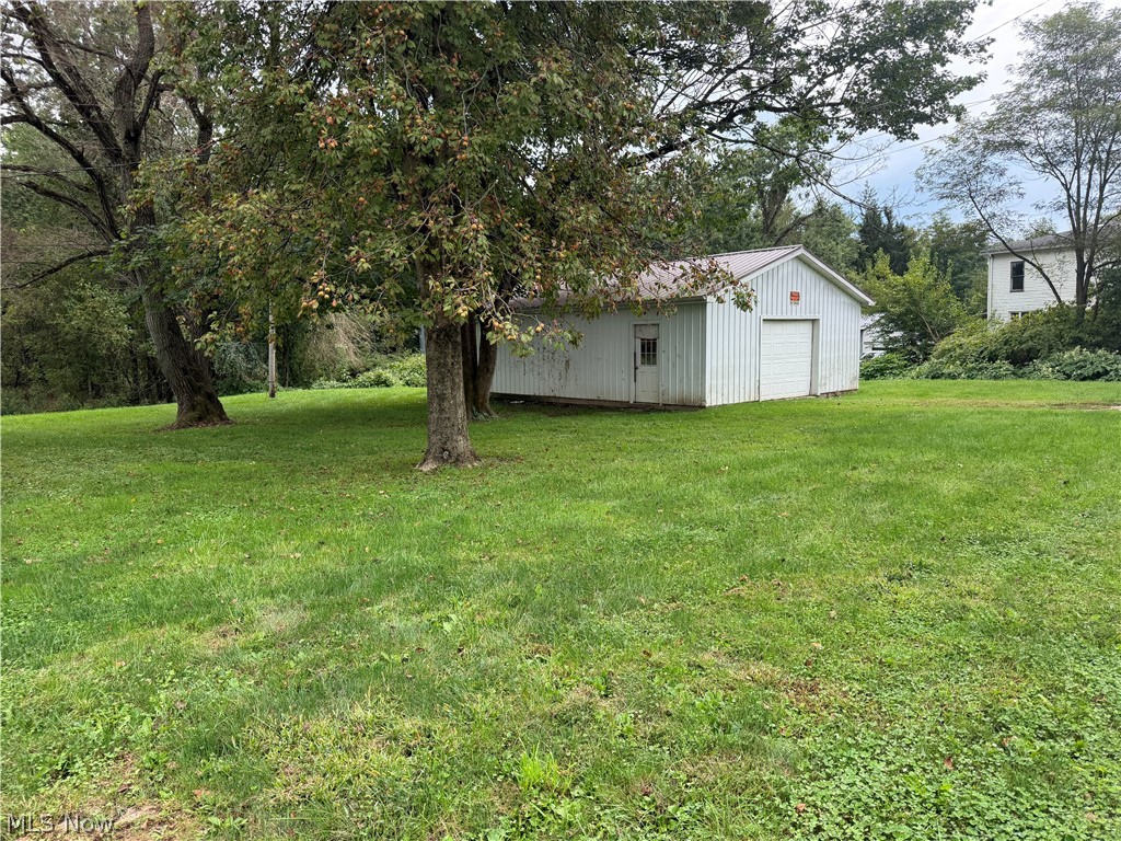 606 E First Street Uhrichsville OH 44683
