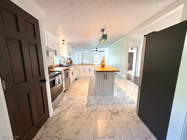 47415 B Metz Road New Waterford OH 44445
