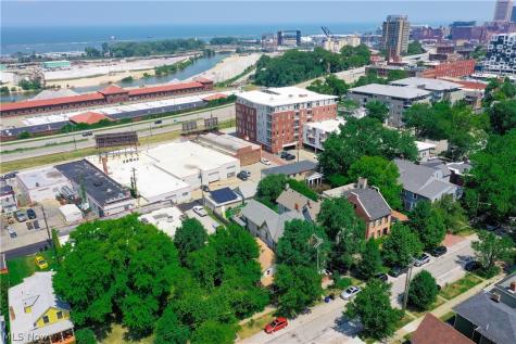 3408 Clinton Avenue Cleveland OH 44113