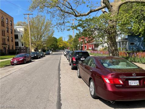3408 Clinton Avenue Cleveland OH 44113