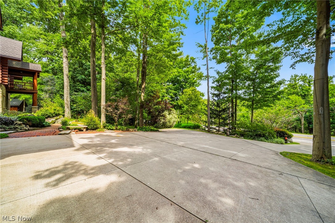 10506 Mayfield Road Chesterland OH 44026