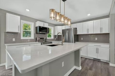 16940 Thompson Road Thompson OH 44086