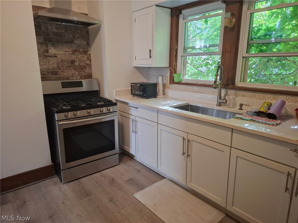 829 Elmore Avenue Akron OH 44302