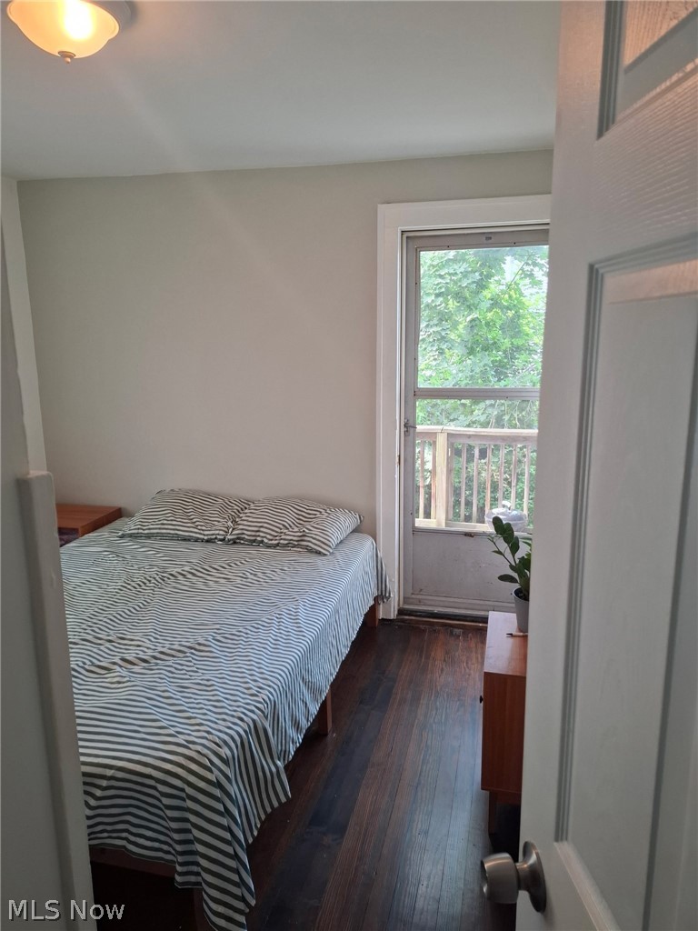 829 Elmore Avenue Akron OH 44302