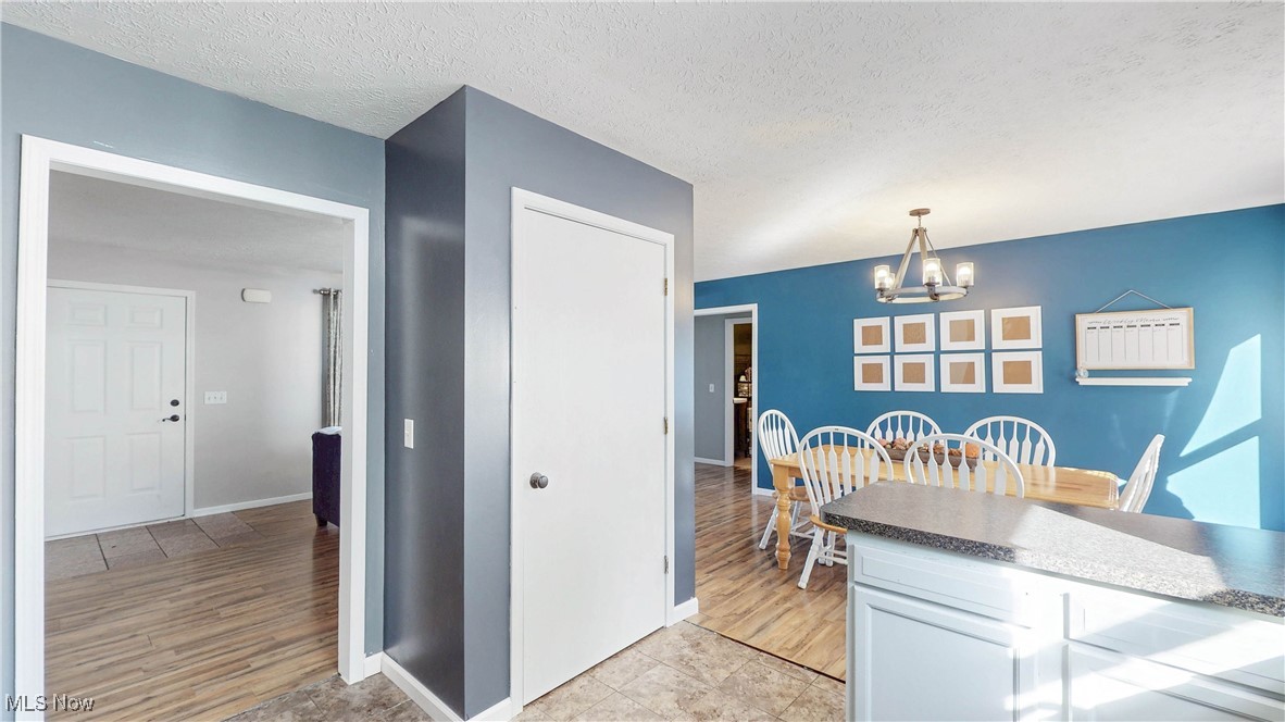 1454 Hillcrest Drive Atwater OH 44201
