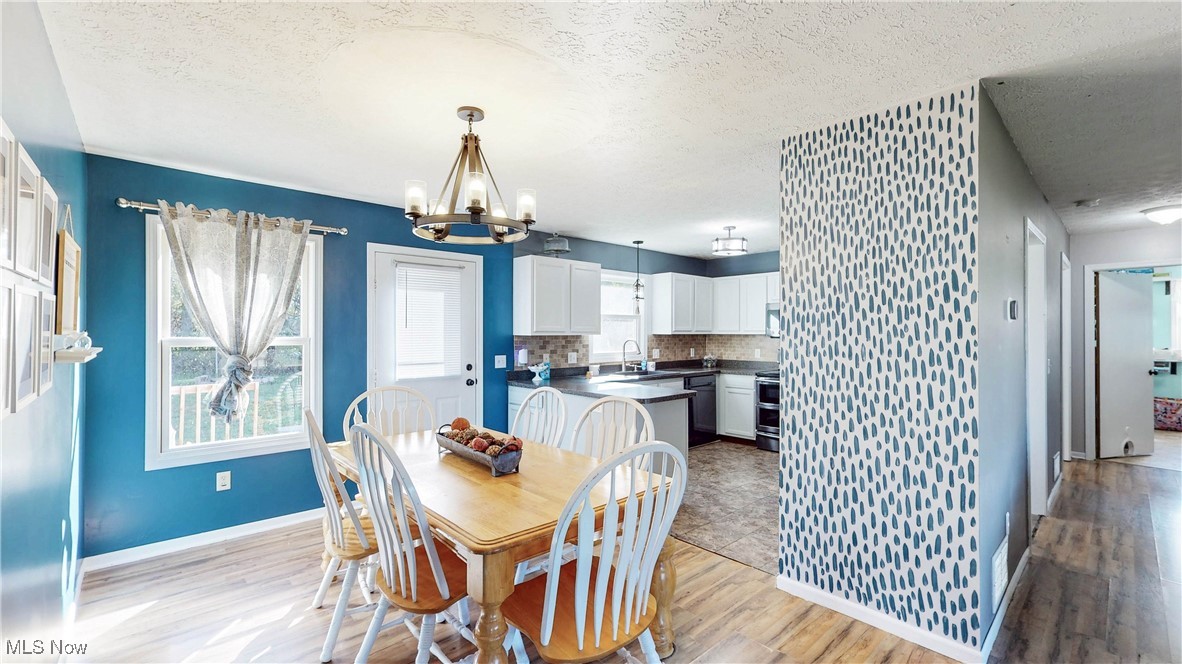 1454 Hillcrest Drive Atwater OH 44201