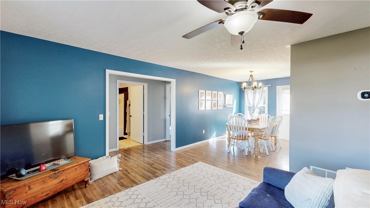 1454 Hillcrest Drive Atwater OH 44201