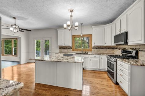 2728 High Hampton Trail Cuyahoga Falls OH 44223