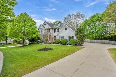 2728 High Hampton Trail Cuyahoga Falls OH 44223