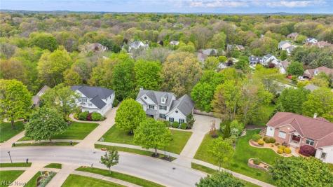 2728 High Hampton Trail Cuyahoga Falls OH 44223