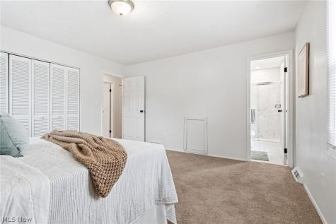 1124 Hillrock Drive South Euclid OH 44121