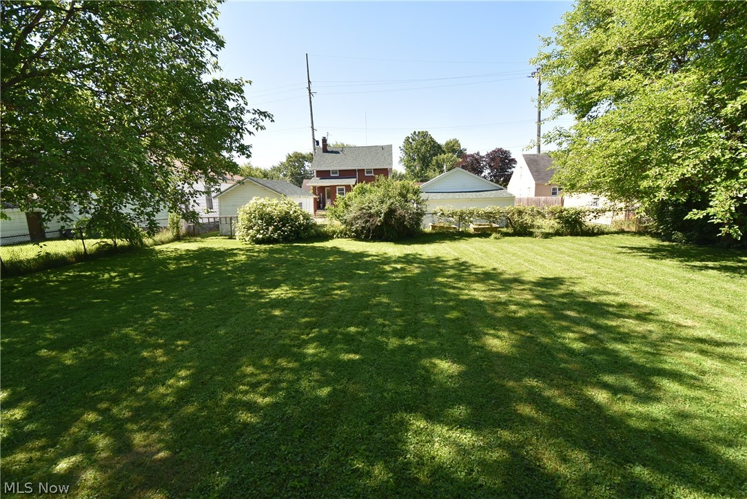923 E Philadelphia Avenue Youngstown OH 44502