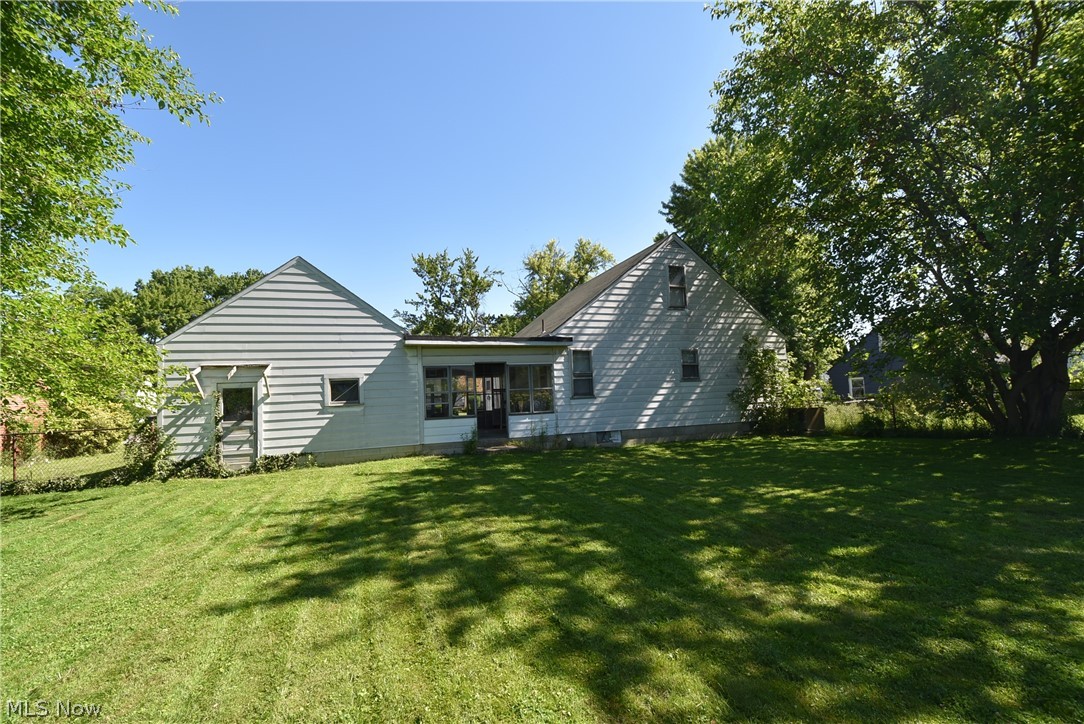 923 E Philadelphia Avenue Youngstown OH 44502