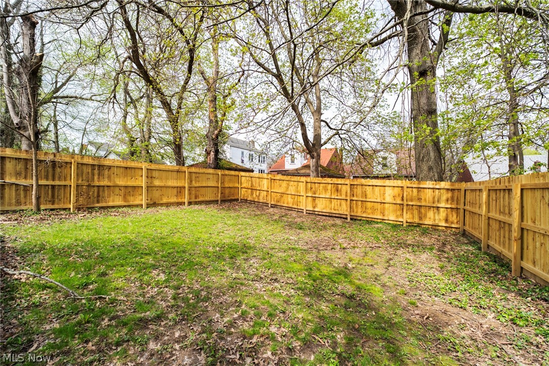 130 Roslyn Drive Youngstown OH 44505