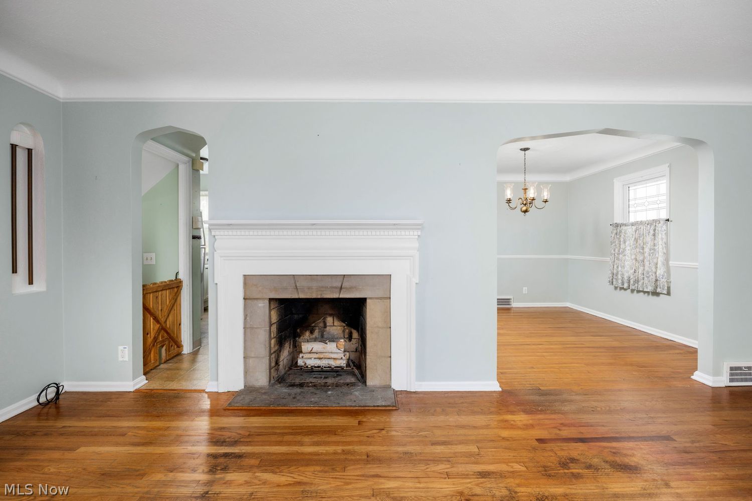 8905 Beech Avenue Cleveland OH 44144
