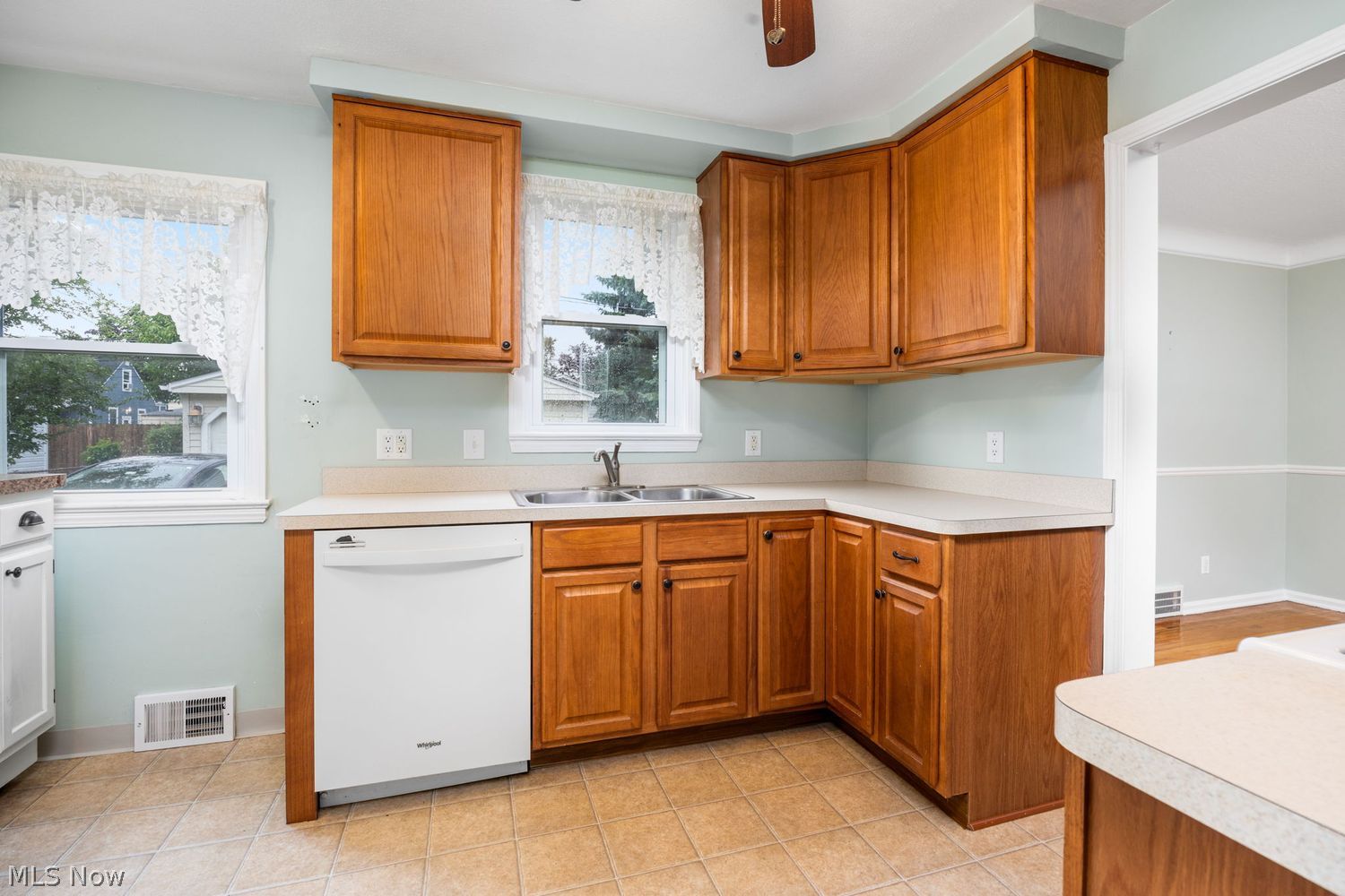 8905 Beech Avenue Cleveland OH 44144