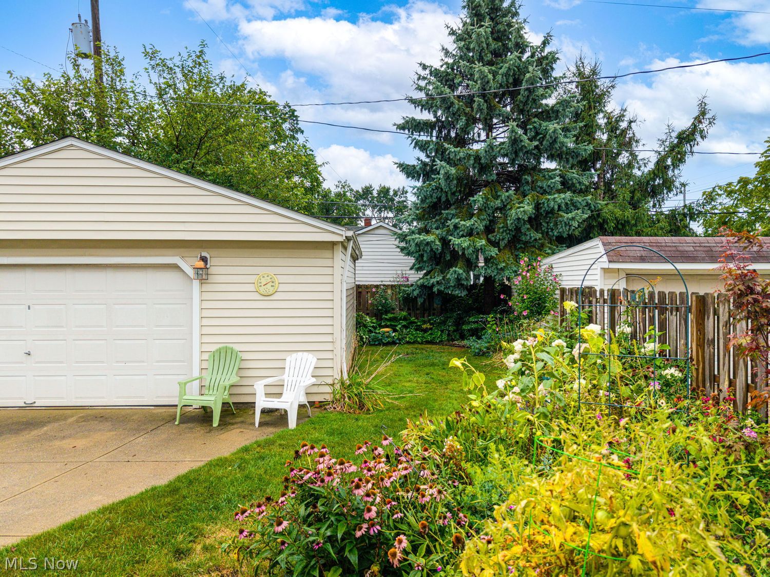 8905 Beech Avenue Cleveland OH 44144