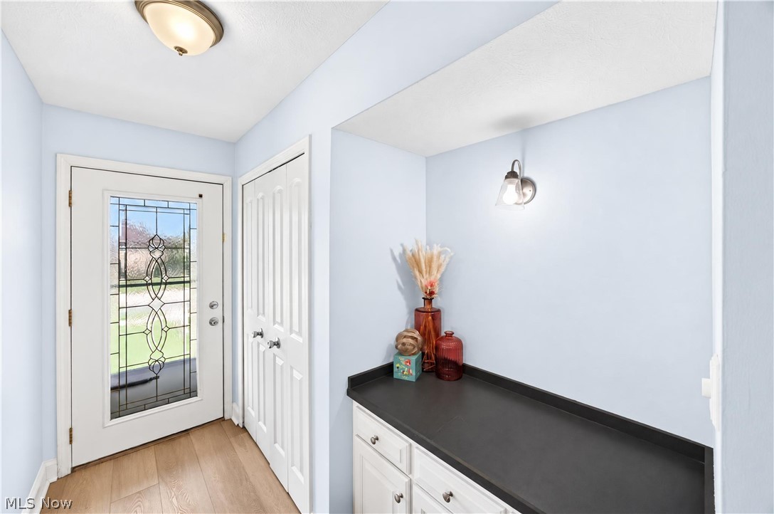 4701 Brook Lane Brooklyn OH 44144