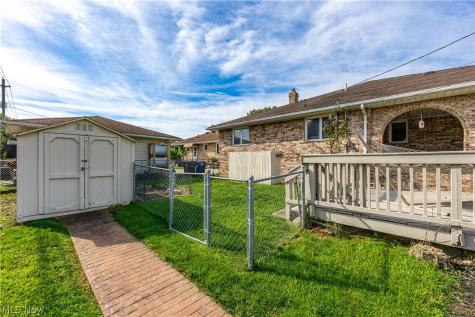 4701 Brook Lane Brooklyn OH 44144