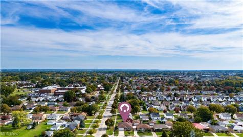4701 Brook Lane Brooklyn OH 44144