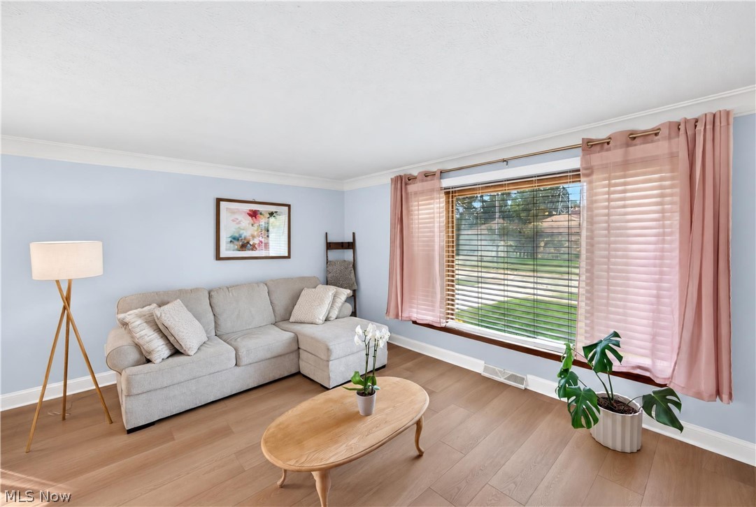 4701 Brook Lane Brooklyn OH 44144