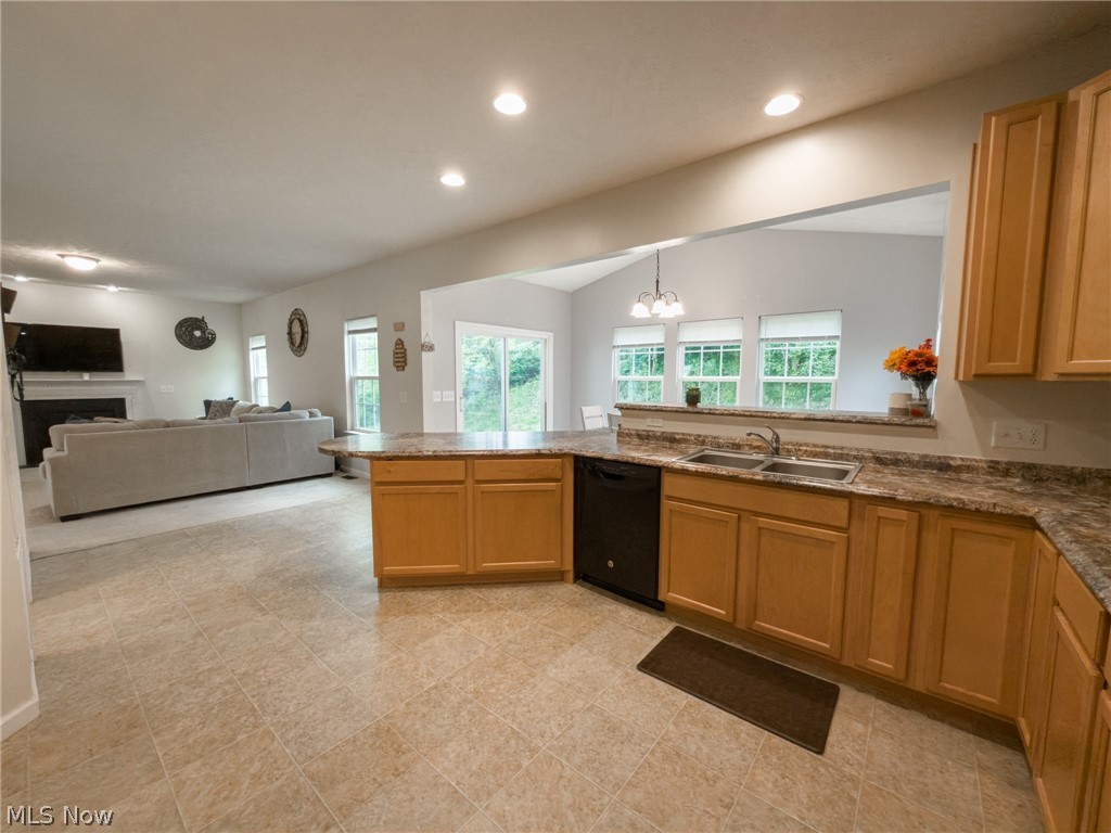 867 Starr Ridge Street SE Massillon OH 44646