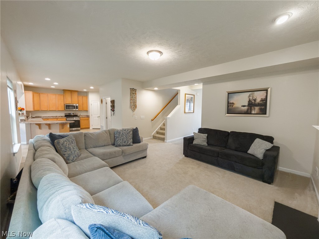 867 Starr Ridge Street SE Massillon OH 44646