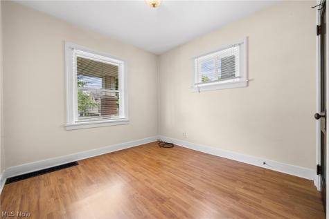 14104 Carrydale Avenue Cleveland OH 44111