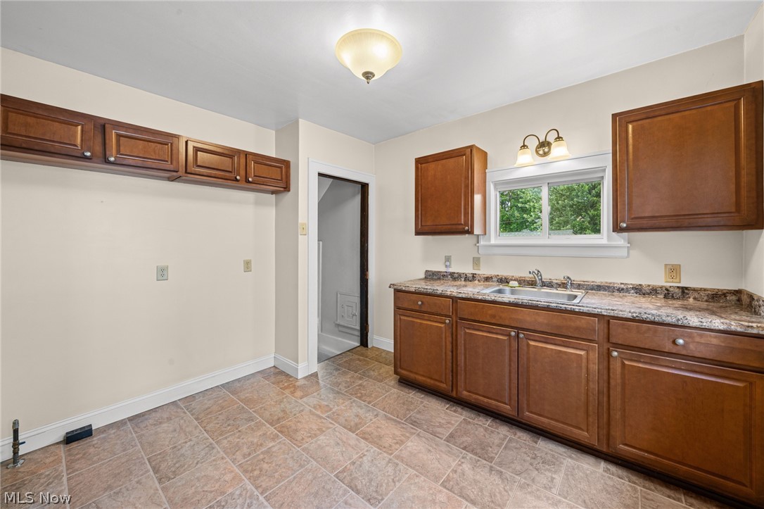 14104 Carrydale Avenue Cleveland OH 44111