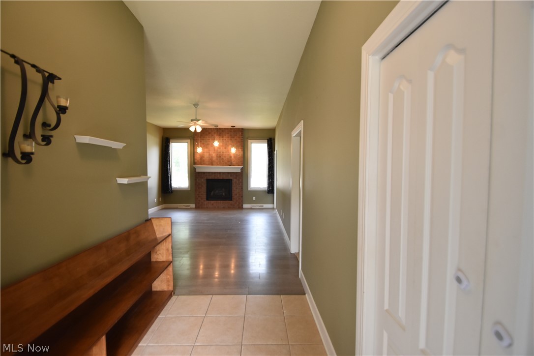 2145 Squirrel Run Mineral Ridge OH 44440