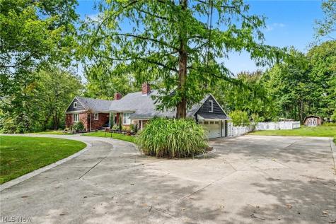16455 Egbert Road Walton Hills OH 44146